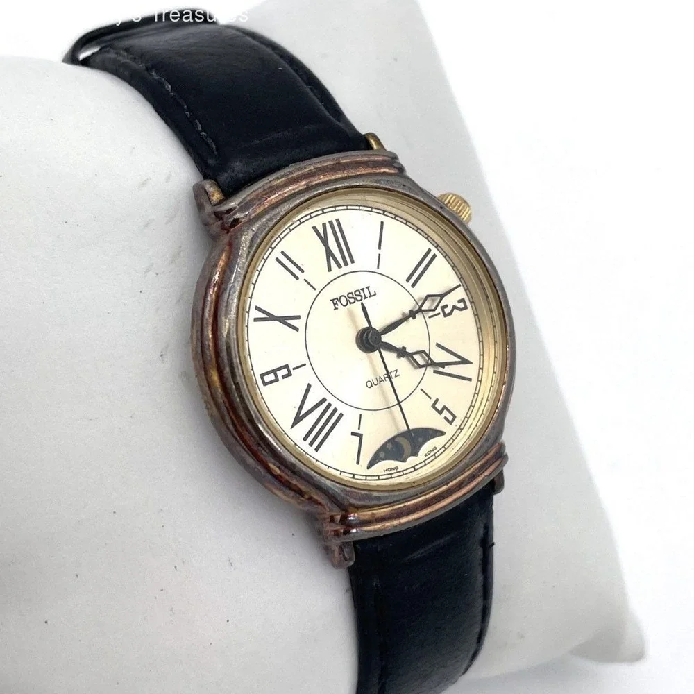 Vintage 90s Fossil Women's Moon Phase Quartz Watch Black Leather Strap Gold Tone